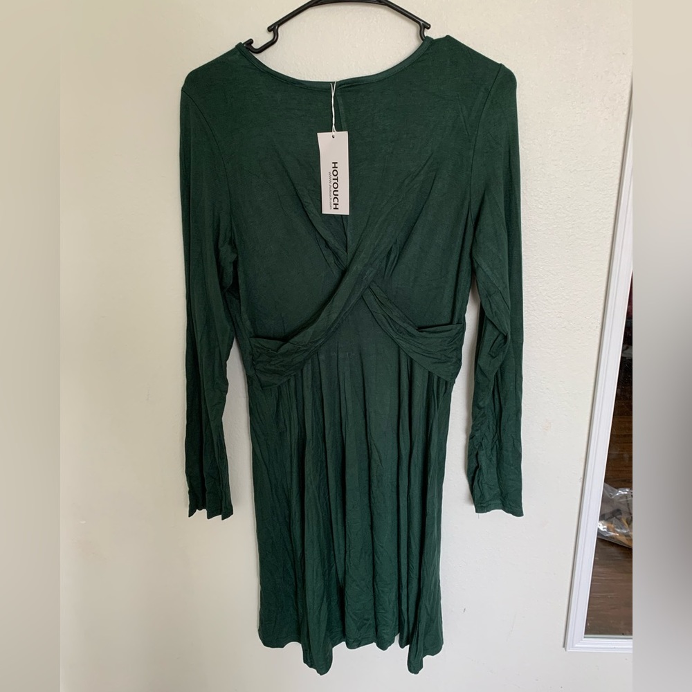 Green long sleeve dress